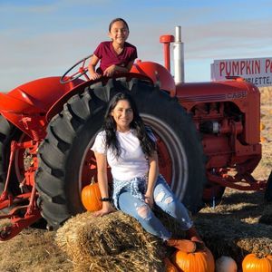 Meet your Posher, Sharon